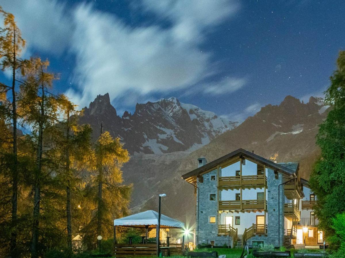 Hotel Aigle Courmayeur Kültér fotó