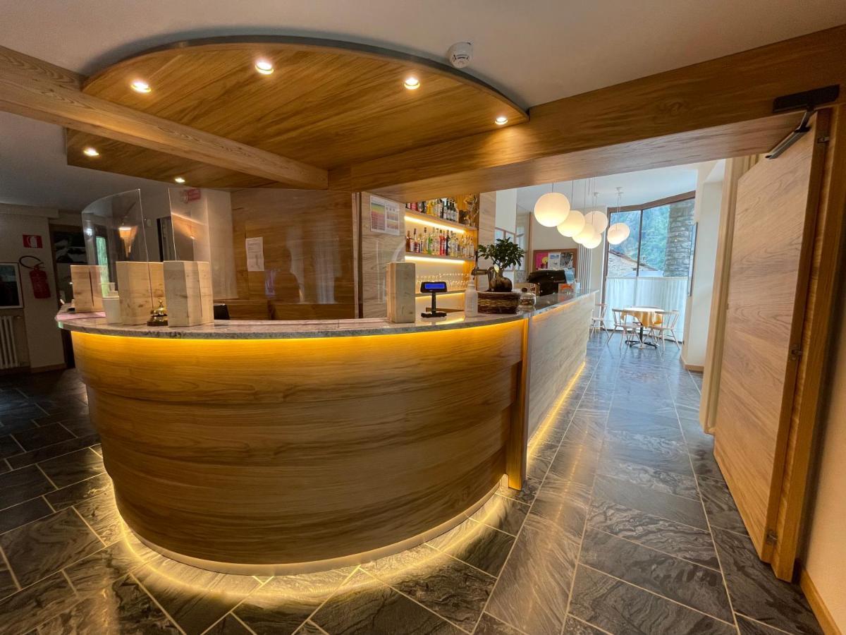 Hotel Aigle Courmayeur Kültér fotó